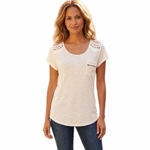 Mine Women’s White Lace Top Size XL